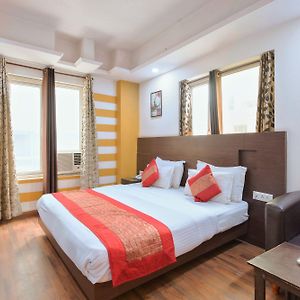 Hotel La Vista Delhi